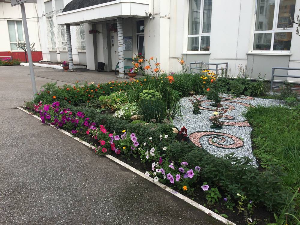 Пр. Кузнецкстроевскому, 9